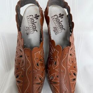 Rieker AntiStress Brown Leather Slingback Cutout Shoe 40 US 9 Flower Cut